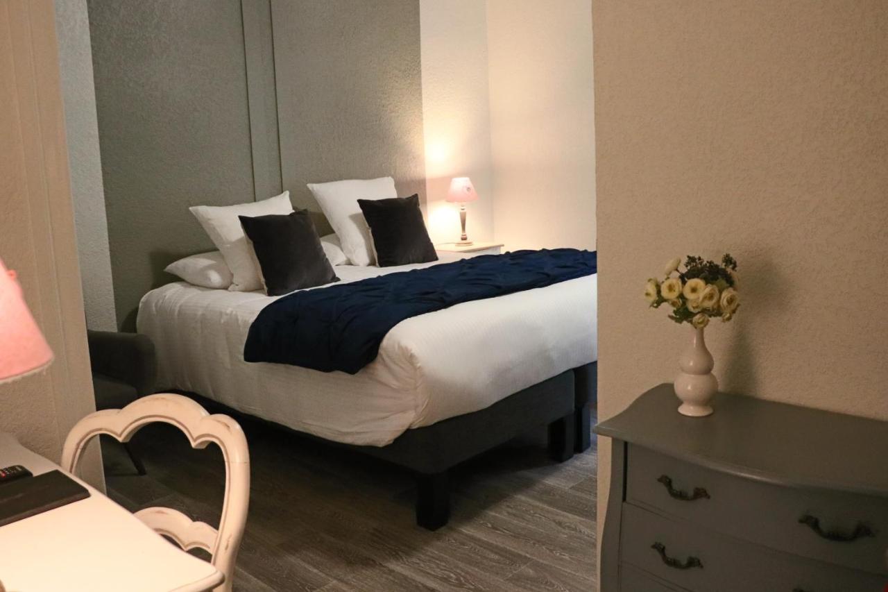 Logis Hotel Restaurant La Brasserie Treignac Kültér fotó