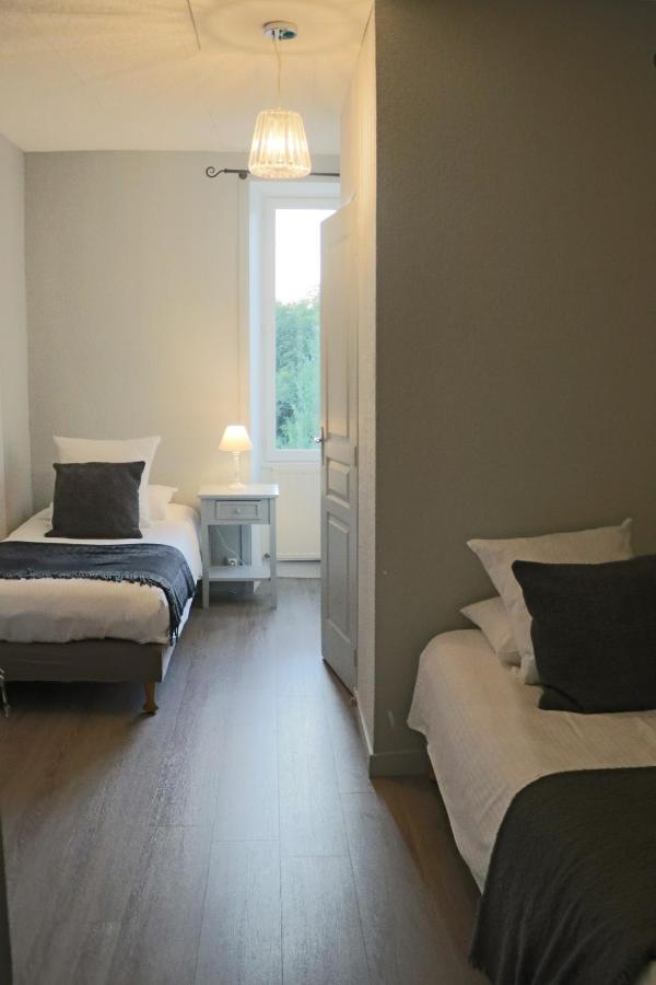 Logis Hotel Restaurant La Brasserie Treignac Kültér fotó