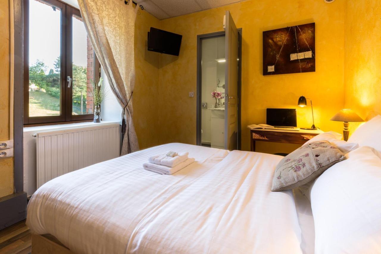Logis Hotel Restaurant La Brasserie Treignac Kültér fotó